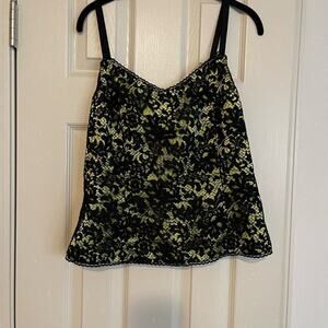 Top camisole Dana Buckman zip back fitted chartreuse with black lace/ size 12